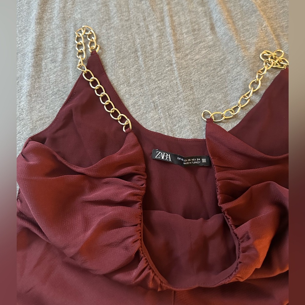 *🛒 FREE WITH PURCHASE* Zara Burgundy Chain Strap Top - Picture 7 of 17